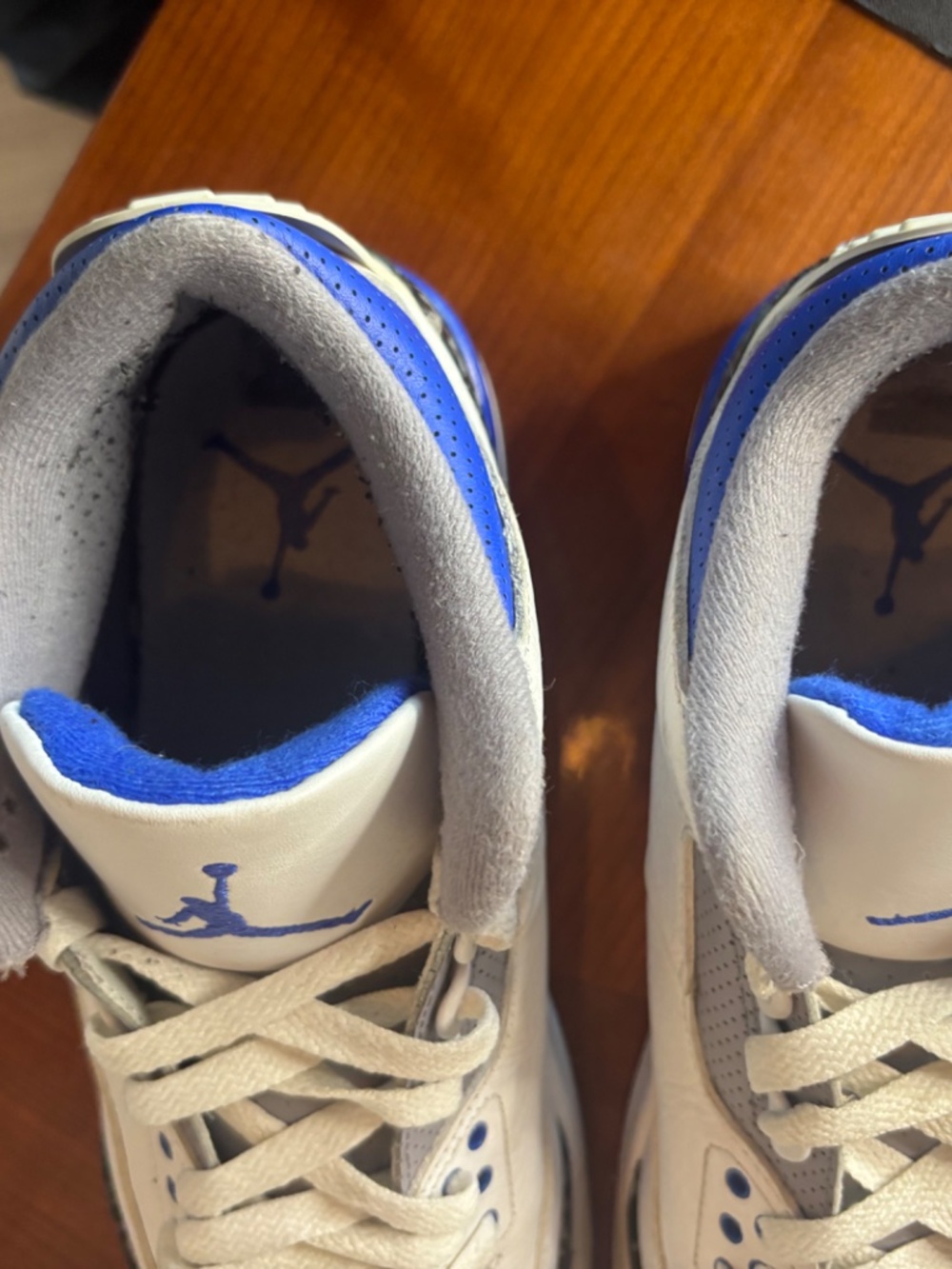 sneakers - Picture 3 of 11